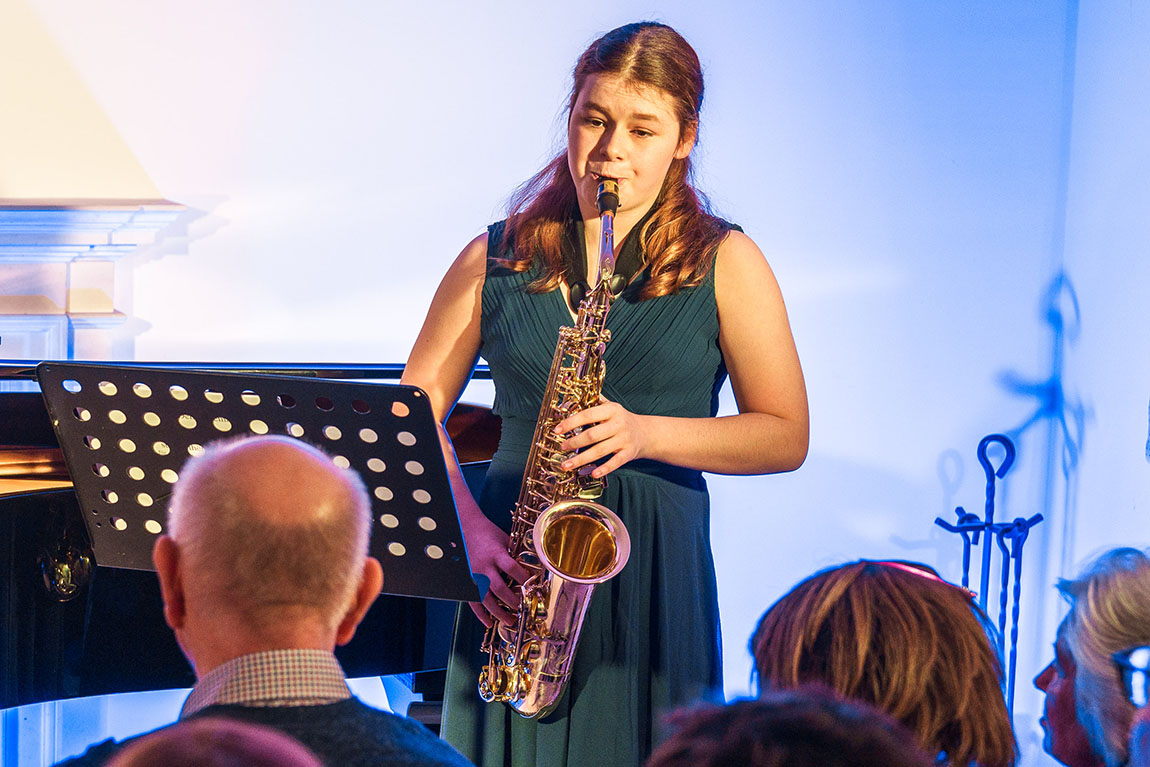 2768 morwenna